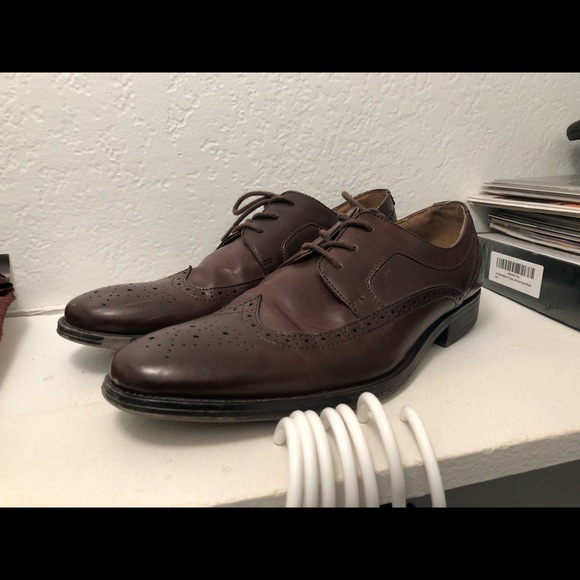 Assorted dress shoes - Picture 3 of 3